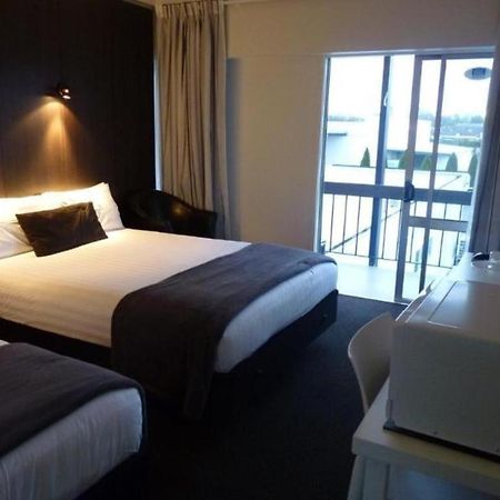 The Riccarton Hotel Christchurch Exterior photo